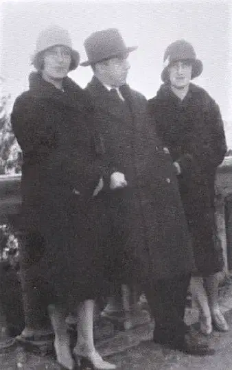 Montale con Drusilla Tanzi e Gerti Frankl